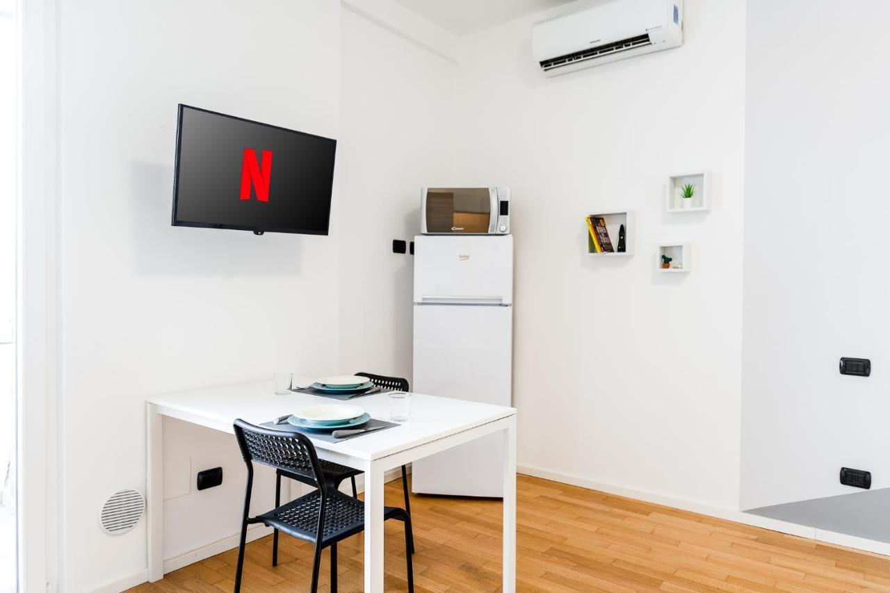 Milano -Duomo 13 Min, Netflix E Wi-Fiアパートメント エクステリア 写真